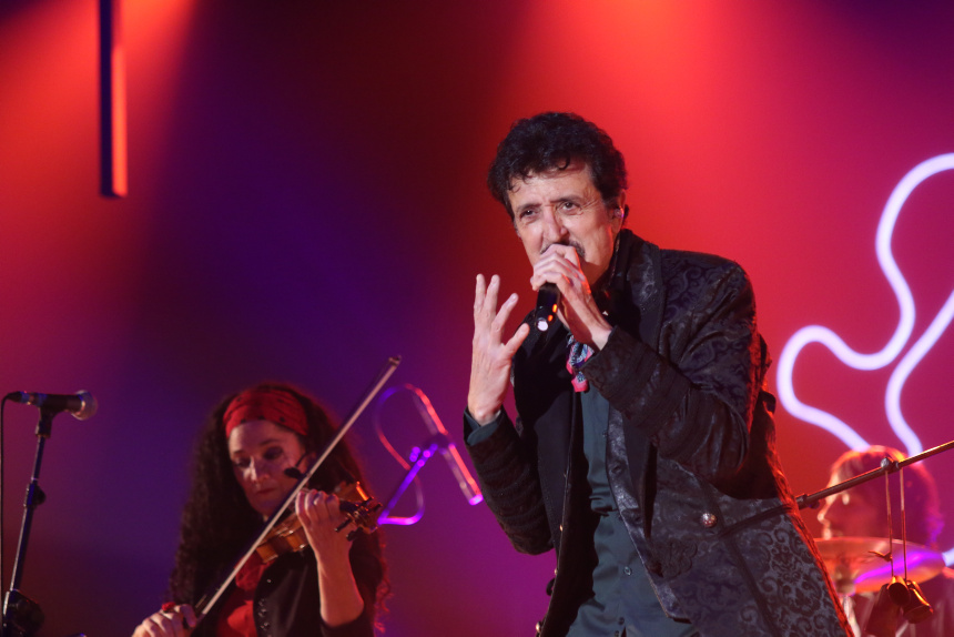 Manolo Garcia obre el Colors de Música amb un concert èpic 